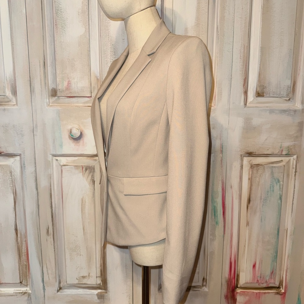 Tahari Beige Blazer - Picture 3 of 9